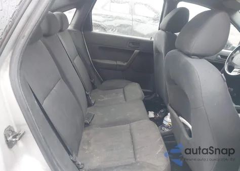 2010 Ford Focus Se z USA, uszkodzony, nr VIN 1FAHP3FN3AW108524